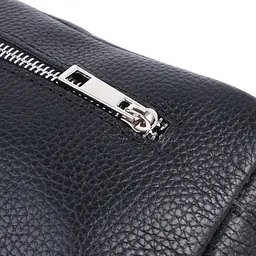 Сумка-бананка Shvigel 22826 21х11.5х5.5 см Чорна - мініатюра 5