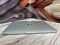 Ноутбук Apple MacBook Pro 13" 2020 i7-1068NG7/32/512 (C02F613BML87) Б/в - мініатюра 7