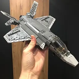 Конструктор XingBao Винищувач F-35 Fighter 646 Деталей - мініатюра 4