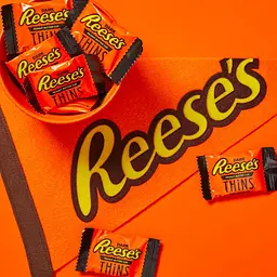 Шоколадна цукерка Reese's Thins Dark Chocolate Peanut Butter Cups Candy 1шт - мініатюра 4