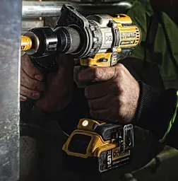 Дриль-шурупокрут акумуляторний безщітковий ударний DeWalt з АКБ та ЗП DCD996P3 - мініатюра 6