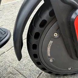Електросамокат GIANT M365 PRO 500W 10.4Ah чорний , складний з перфорацією колес (2025 рік) - мініатюра 8