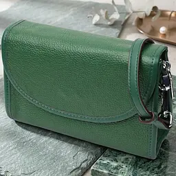 Компактна жіноча шкіряна сумка з напівкруглим клапаном Vintage 22260 зелена - мініатюра 1