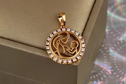 Кулон Xuping Jewelry мати та дитина в колі великих фіанітів 1.8 см золотистий
