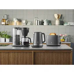 Електрочайник Electrolux 1.7 л Strix метал підтримка температури чорний матовий kuh0015323 - мініатюра 9