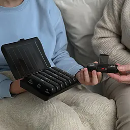 Органайзер для таблеток МВМ My Home PC-17, 7 днів 15.7х11.9х4.1 см чорний (PC-17 BLACK) - мініатюра 5