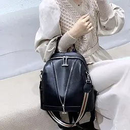 Рюкзак жіночий чорний шкіряний з ременем 35538 Tiding Bag - мініатюра 4