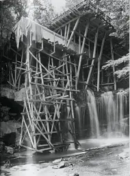 Frank Lloyd Wright - мініатюра 9