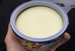Твердий віск для маскування подряпин SOFT99 Scratch Clear Wax Mirror Finish Black, для темних кольорів, металік, 200 г - мініатюра 4