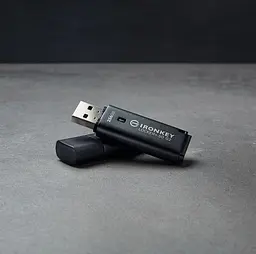 Kingston Накопичувач Kingston 64GB USB 3.2 Type-A Gen1 IronKey Locker+ 50 G2 - мініатюра 6