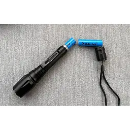 Ліхтар ручний X-Balog BL-8668 акумуляторний з кліпсою та ремінцем CREE T6 2x18650 Zoom - мініатюра 4