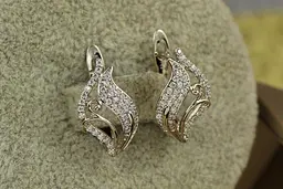 Сережки Xuping Jewelry тюльпанчик 1,6 см сріблясті