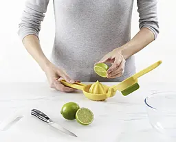 Соковитискач ручний для цитрусових з крутним притискним механізмом, Kitchen Master 84110 - мініатюра 8