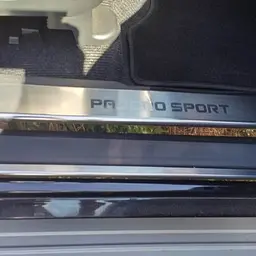 Накладки на пороги для Mitsubishi Pajero Sport III 2015- Нержавіюча сталь із загином та Логотипом 4 шт (P-MI16) - мініатюра 3