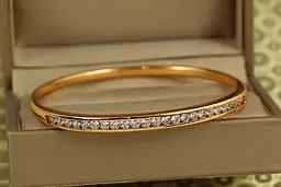 Браслет бенгл Xuping Jewelry Доріжка з крупними каменями від 16 см до 18 см золотистий
