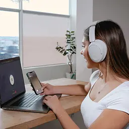 Навушники Jlab JBuds Lux White (IEUHBJLUXANCRWHT62) - мініатюра 8