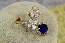 Кільце Xuping Jewelry Марсель з синім каменем розсувне р 18 золотисте - мініатюра 2