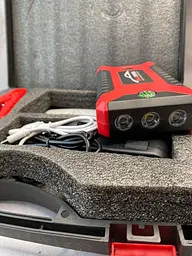 Пуско-зарядний пристрій Jumpstarter з акумулятором 99800 mAh - мініатюра 3