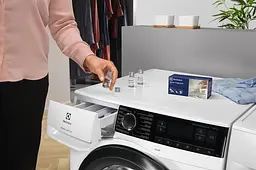 Прально-сушильна машина Electrolux EW9W161BUC - мініатюра 3