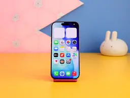 Смартфон Apple iPhone 16 Pro 256GB Desert Titanium (MYNK3) Б/В [174462] - мініатюра 2