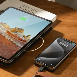 Портативна батарея Native Union (Re) Classic Magnetic Power Bank 5000 мАг Black (PB-5KMS-BLK) - мініатюра 5
