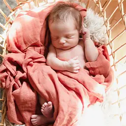 Набір органічних пелюшок Lovely Svi 3 шт – м’які, дихаючі, розмір ХL- 110 x 115 см Зайчики (120125) - мініатюра 4