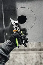 Ножиці для металу посилені праві Fiskars PowerGear (1027210) - мініатюра 6