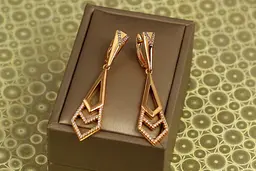 Сережки підвіски Хuping Jewelry вказівник 5,3 см золотисті - мініатюра 2
