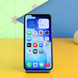Смартфон Apple iPhone 11 Pro Max 256GB Silver (MWH52) Б/В [163207]