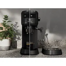 Кавоварка еспрессо Electrolux E6EC1-6BST (910003706) - мініатюра 8