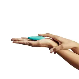 Вібратор We-Vibe Moxie+ Aqua у трусики зі смарт-управлінням - мініатюра 5