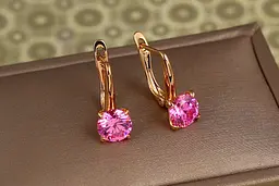 Сережки Xuping Jewelry солістка з рожевим каменем 1,7 см золотисті - мініатюра 2