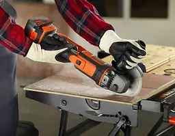 Шліфмашина кутова - болгарка акумуляторна Black&Decker без АКБ та ЗП BCG720N - мініатюра 4