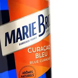 Лікер Marie Brizard Curacao Bleu, 25%, 0,7 л (17232) - мініатюра 3