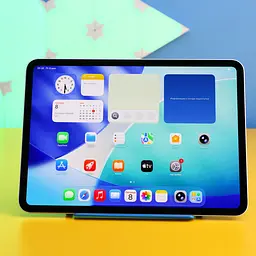 Планшет Apple iPad Pro 11 (2025) 12/256GB Wi-Fi Silver (MDWL4) Б/В