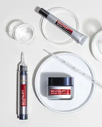 Антивікова гіалуронова сироватка для обличчя L'Oreal Paris Revitalift Filler Відновлювач об'єму, 16.5 мл (A8355000) - мініатюра 6