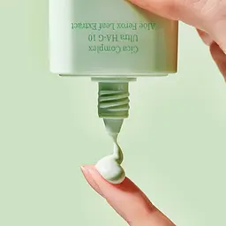 Сонцезахисна сироватка для чутливої та проблемної шкіри Tocobo Cica Calming Sun Serum SPF50+ PA++++ 50 мл (TOC030) - мініатюра 5