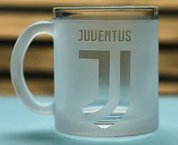 Скляна чашка 320 мл ФК  Juventus Ювентус з гравіюванням подарунок для фаната  футбольна кружка