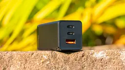 Зарядний пристрій 65 W Baseus GaN 2C+U (BS-E915 / CCGAN-B01) - мініатюра 4