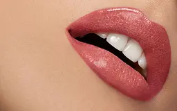 Помада для губ Pupa Miss Ultra Brilliant відтінок 202, 2.4 мл (245202) - мініатюра 2