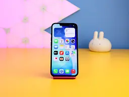 Смартфон Apple iPhone 13 128GB Midnight (MLPF3) Б/У [174181] - мініатюра 2