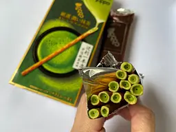 LOTTE Toppo Matcha палички з матча-кремом, 72 г - мініатюра 3
