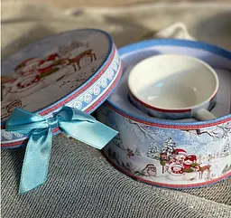 Чашка новорічна R33364 Зимова історія порцелянова в подарунковій коробці 120 мл Біла - мініатюра 6