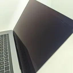 Ноутбук Apple MacBook Pro 15" A1990 Retina (C02Z54XTLVCF) (i7-9750H/16/256SSD/PRO 555X) - Class B - мініатюра 2