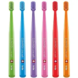 Зубна щітка дитяча Curaprox Kids Ultra Soft червона - мініатюра 3
