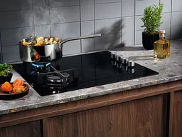 Варильна поверхня комбінована Electrolux 60 см чугун чорний - мініатюра 2