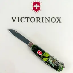 Ніж Victorinox Huntsman Zodiac 91 мм Зелений дерев'яний дракон (1.3713.3_Z3240p) - мініатюра 5