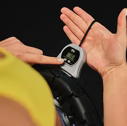 Хулахуп Trex Sport TX-020CHH масажний з обважнювачем та лічильником чорний - мініатюра 13