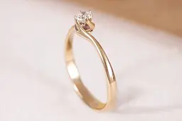 Каблучка з жовтого золота з діамантом 16 K-0191 - мініатюра 5