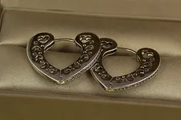 Сережки Xuping Jewelry серце одна доріжка з бортиками 2 см сріблясті - мініатюра 2